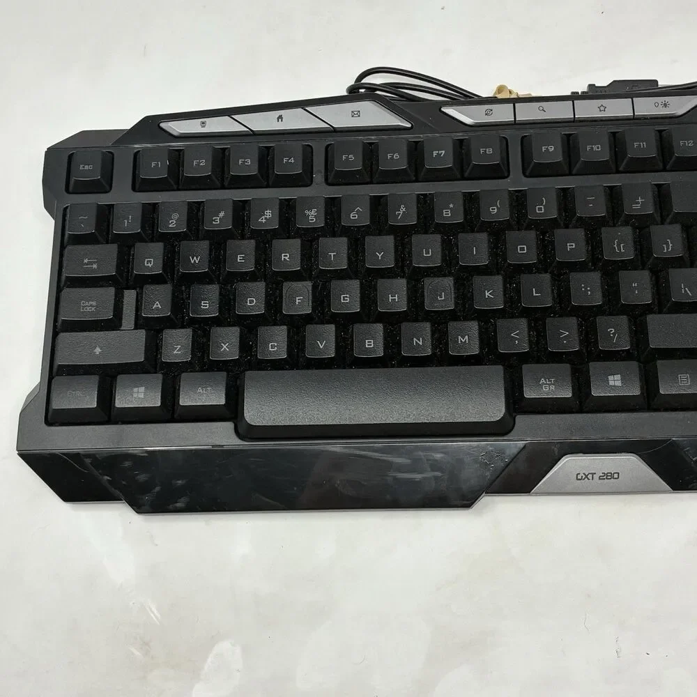 Trust GXT 280 - 21458 Backlit Color Wired Gaming Keyboard UK English USB Tested